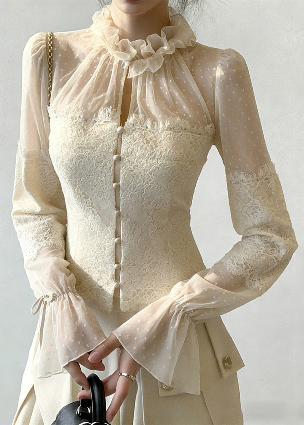 Beautifully Crafted Blouse in a Classic Style