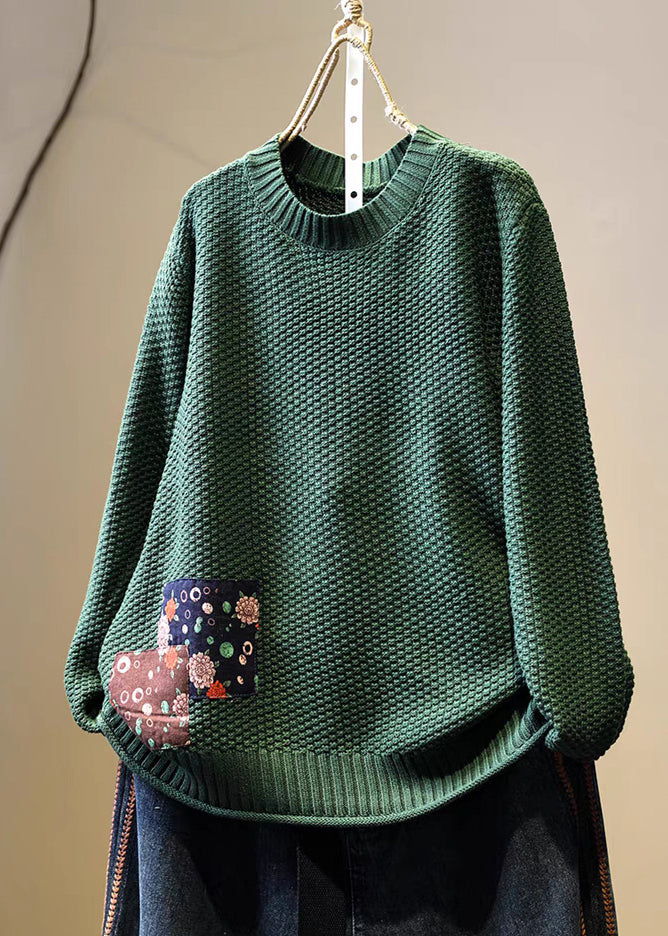 Classic Vintage Sweater with a Flattering Fit