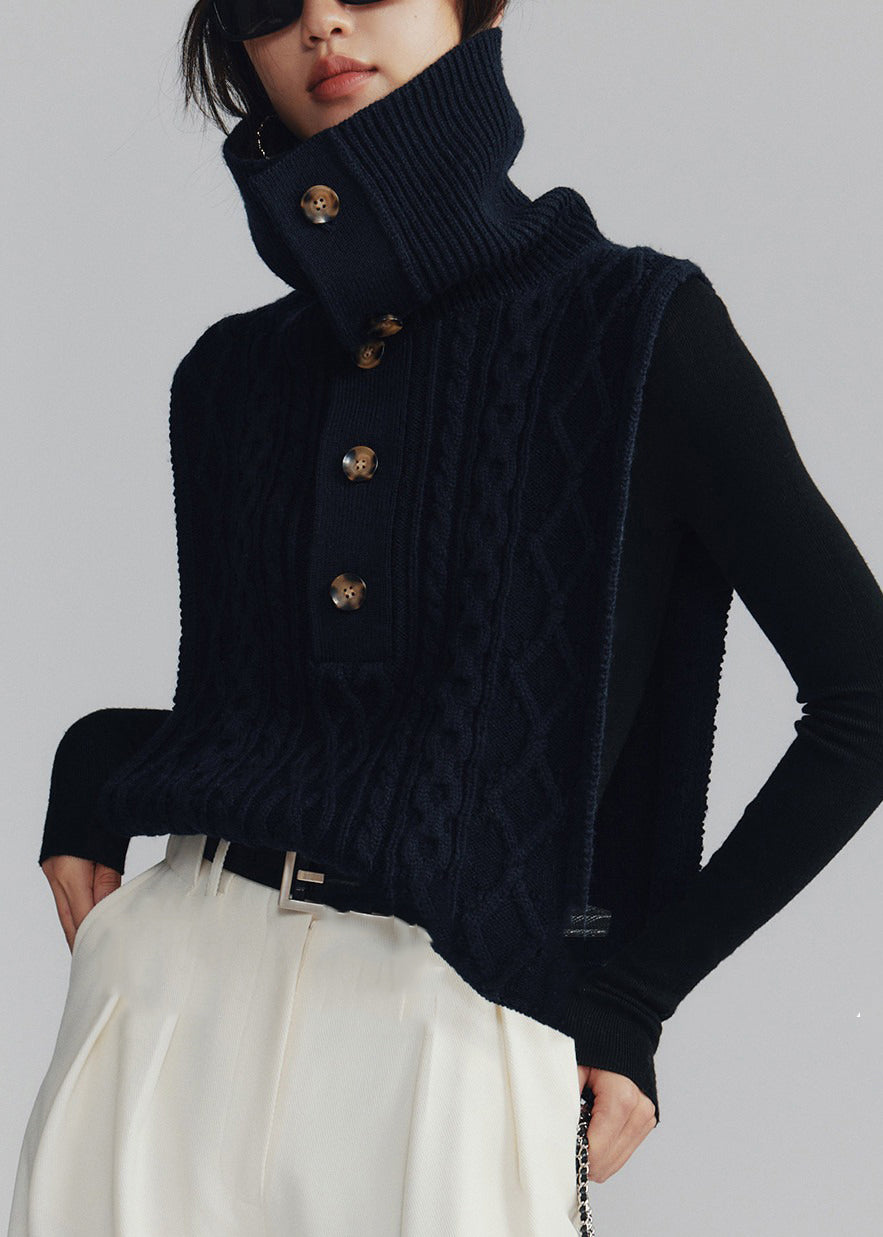 Classic Vintage Coat with a Flattering Fit