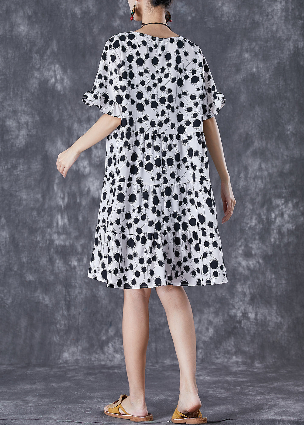Classic Vintage Dress with a Flattering Fit
