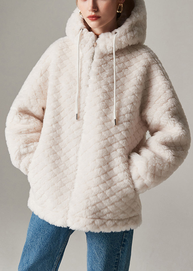 Beautifully Finished Coat in a Timeless Design