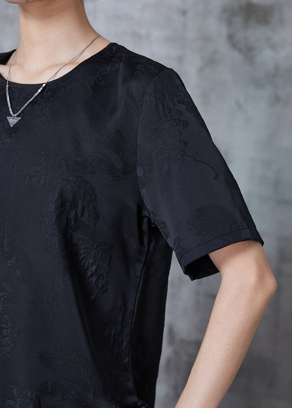 Polished Top with an Effortless Classic Look