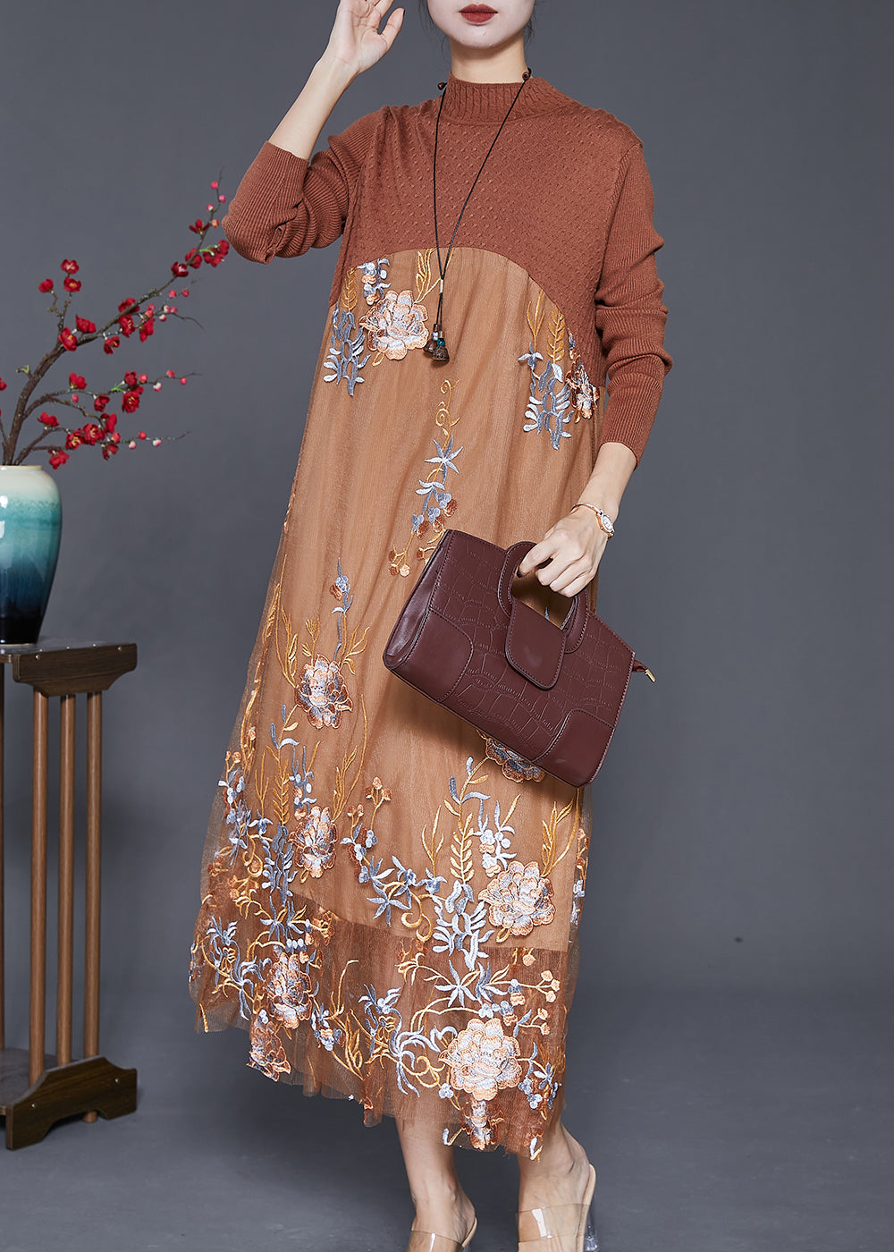 Well Tailored Dress with a Graceful Silhouette