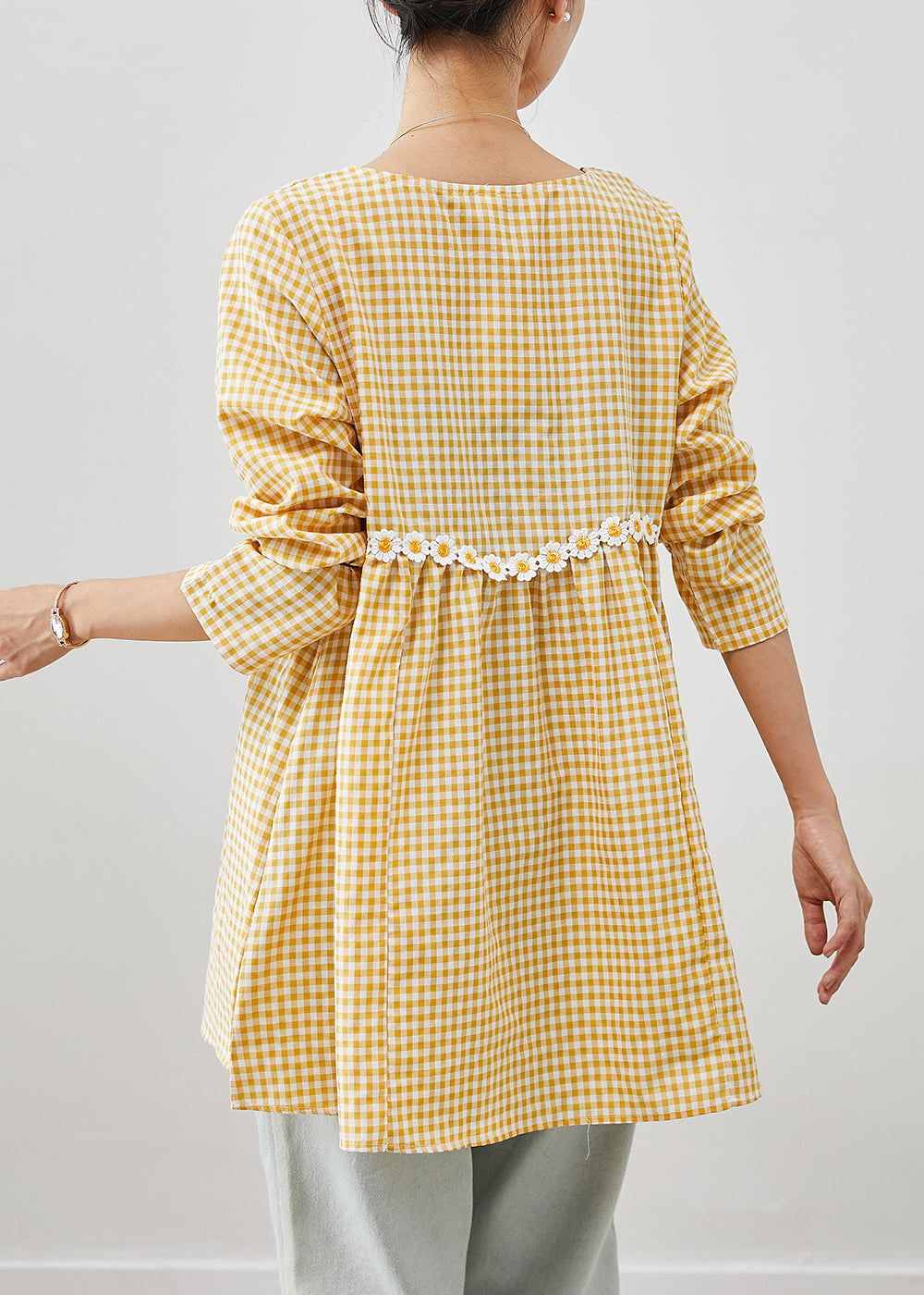 Gracefully Styled Blouse for Any Occasion