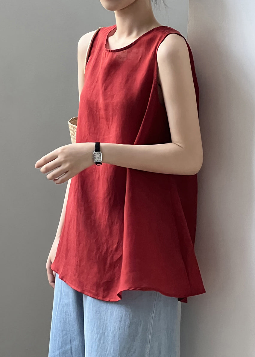 Well Tailored Top with a Graceful Silhouette