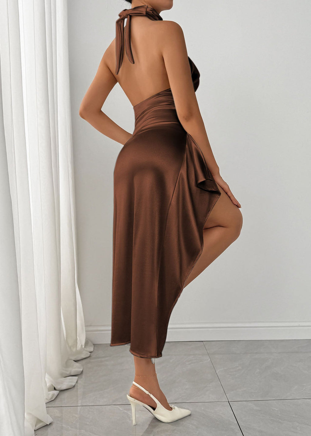 Classic Vintage Dress with a Flattering Fit