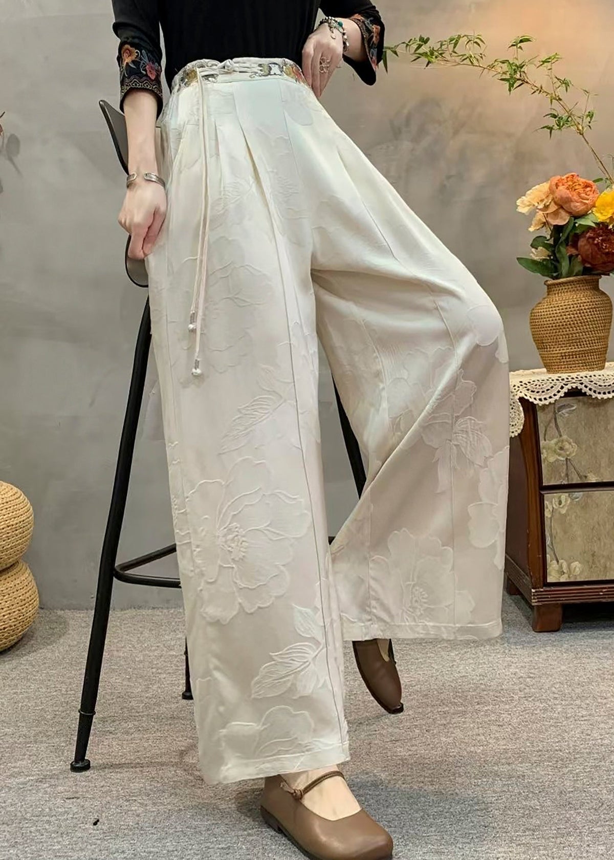 Sophisticated Pants with a Clean Classic Look
