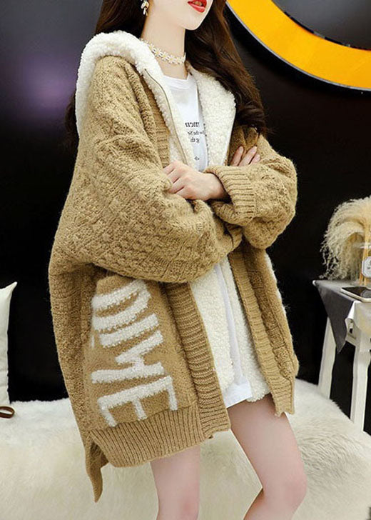 Gracefully Styled Coat for Any Occasion
