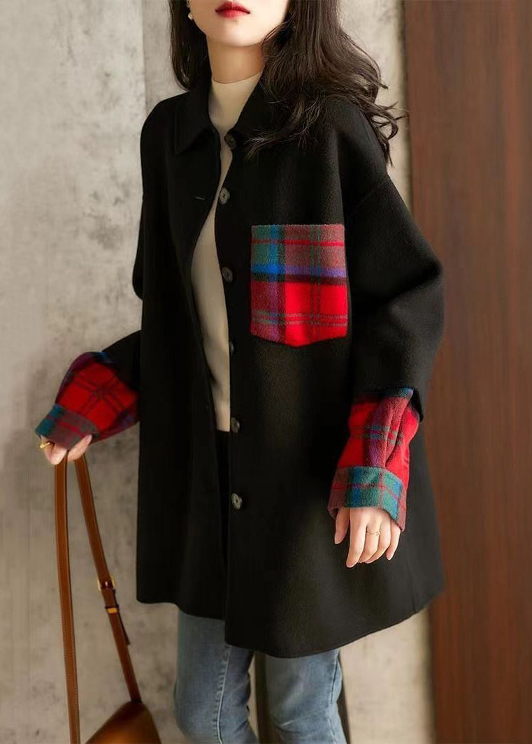 Well Tailored Coat with a Graceful Silhouette