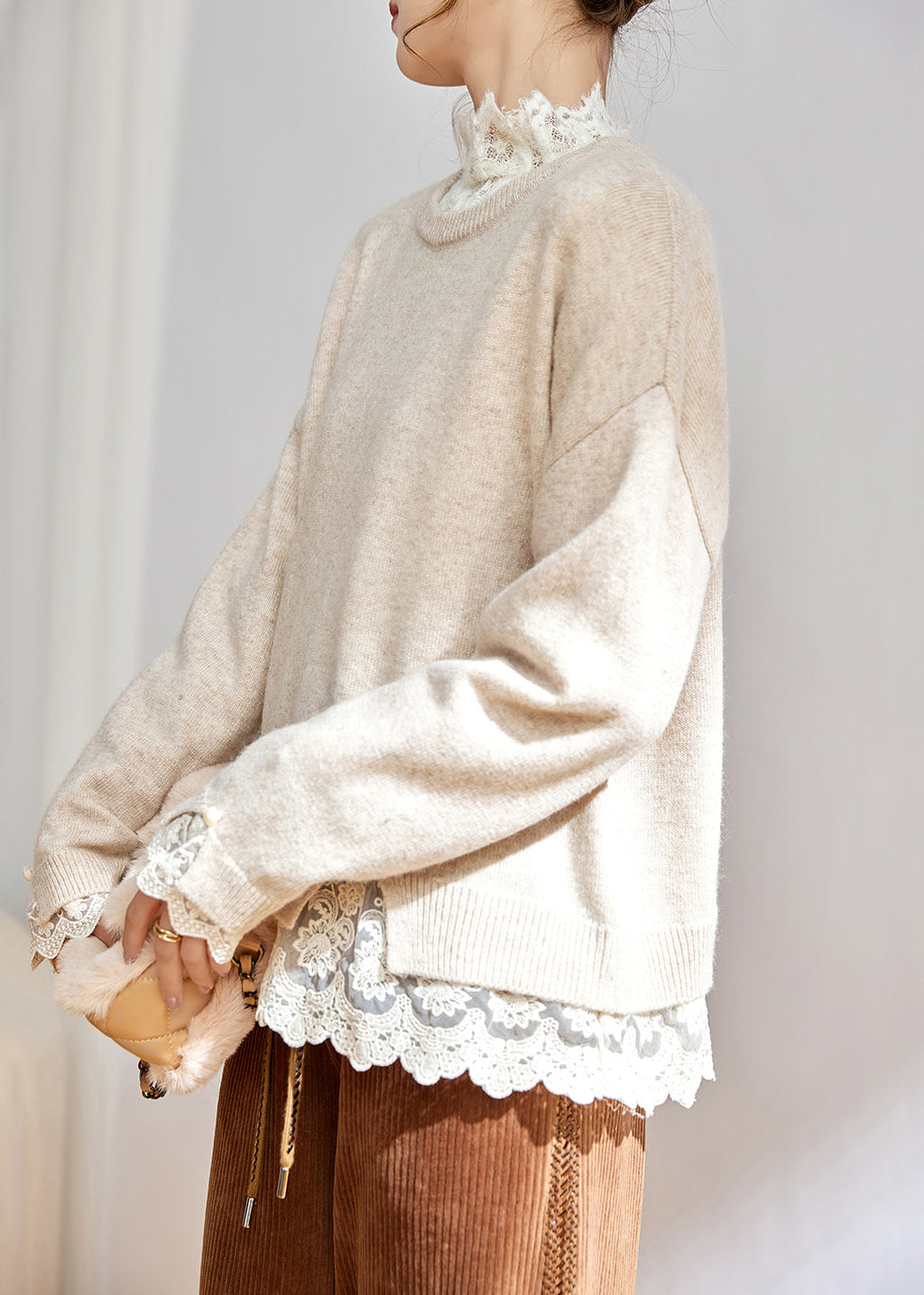 Effortlessly Elegant Top with a Timeless Design