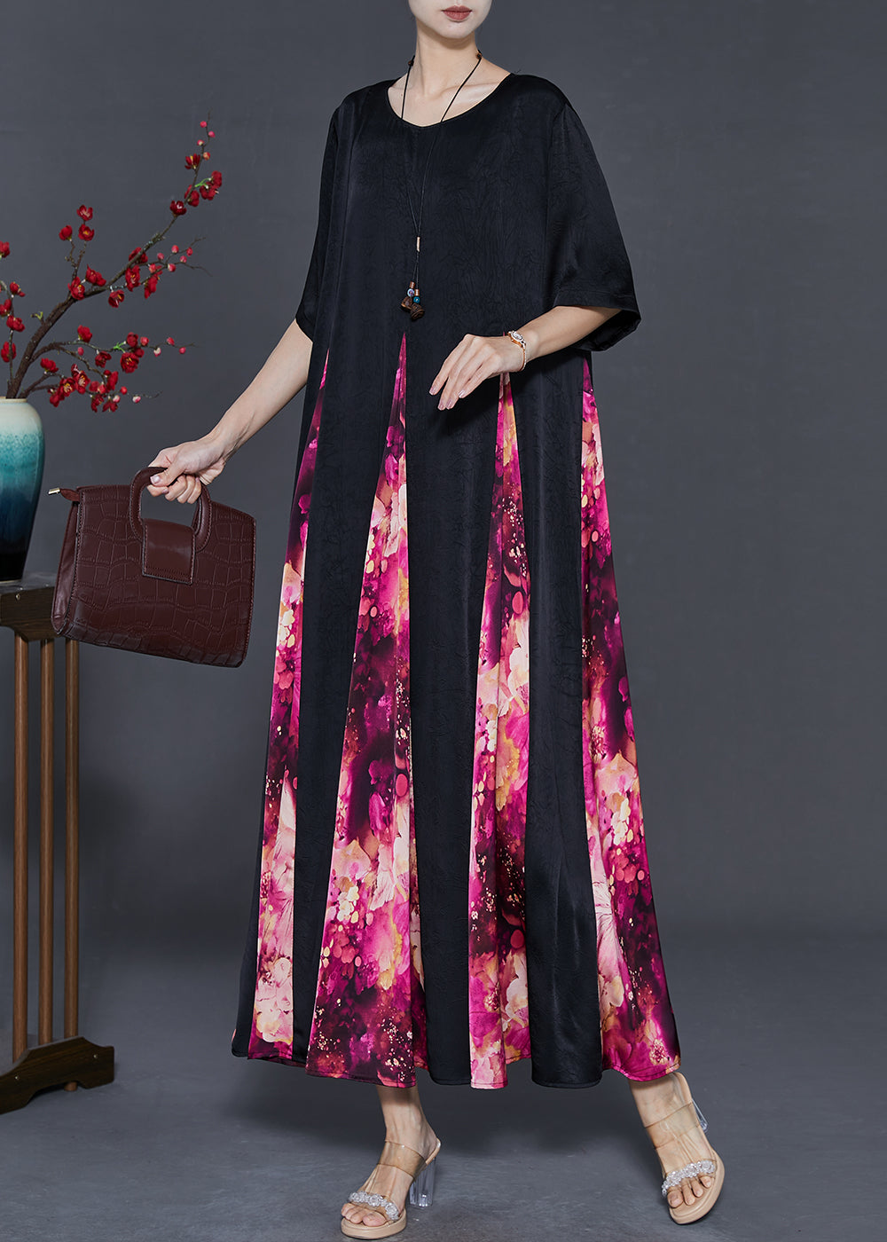 Classic Vintage & Enduringly Stylish Dress