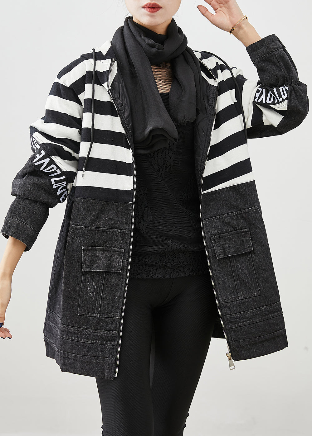 Well Tailored Jacket with a Graceful Silhouette
