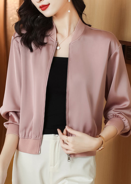Well Tailored Coat with a Graceful Silhouette