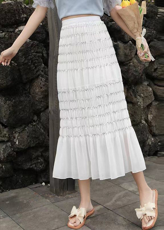 Well Tailored Garment with a Graceful Silhouette