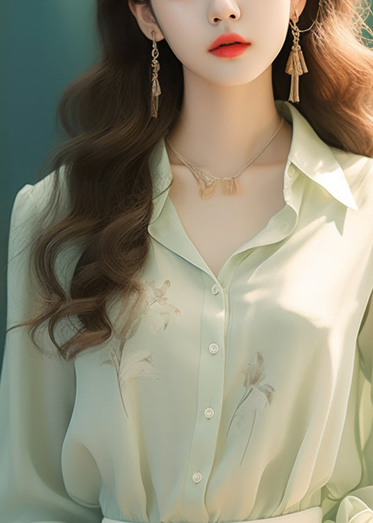 Well Tailored Shirt with a Graceful Silhouette