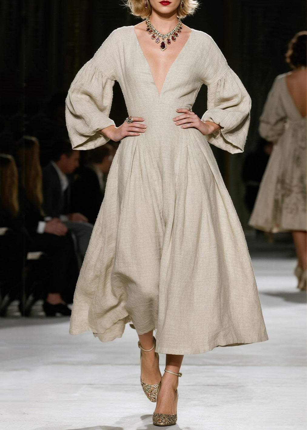 Well Tailored Dress with a Graceful Silhouette