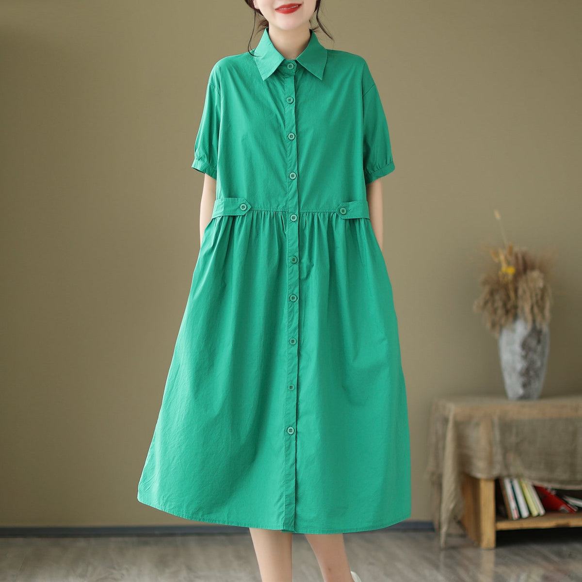Sophisticated Dress with a Clean Classic Look