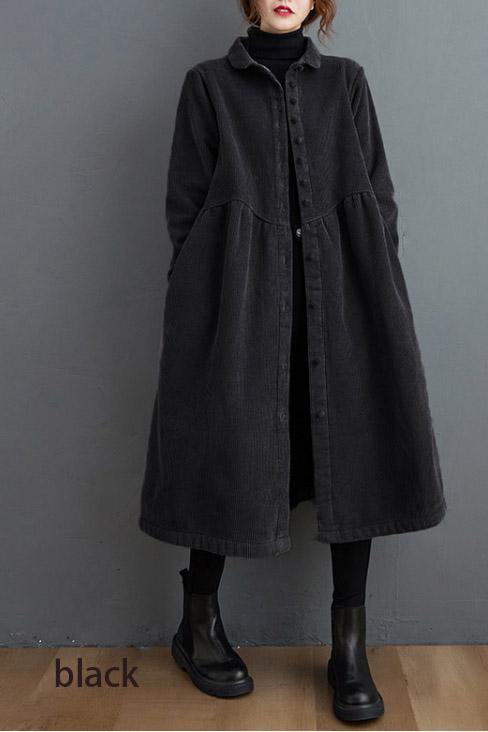 Well Tailored Coat with a Graceful Silhouette