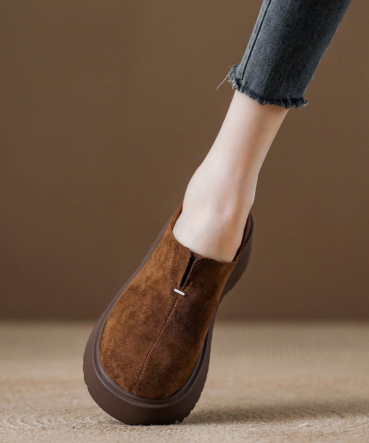Chic Orthopedic Loafers with Unique Design