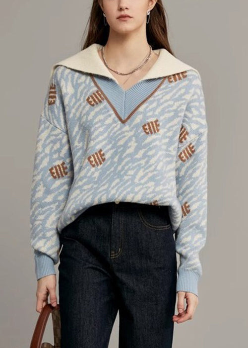 Effortlessly Elegant Sweater with a Timeless Design
