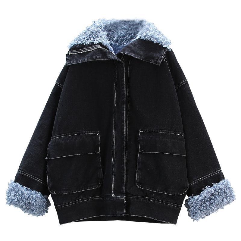 Elegantly Styled Jacket for Everyday Wear