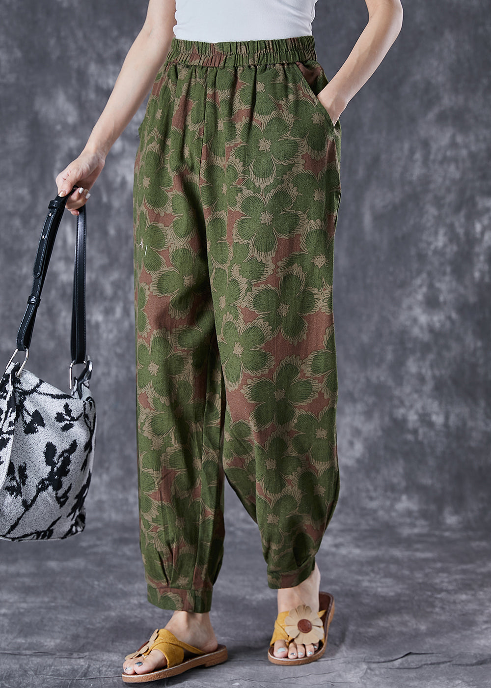 Sophisticated Pants with a Clean Classic Look
