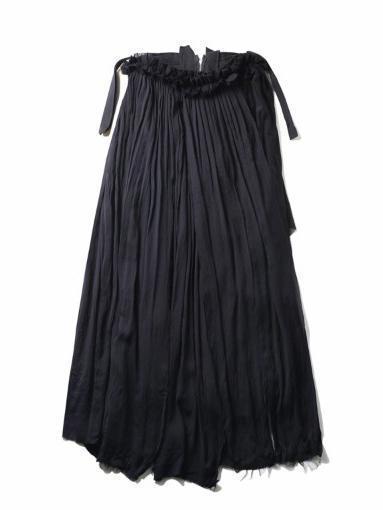 Effortlessly Elegant Garment with a Timeless Design