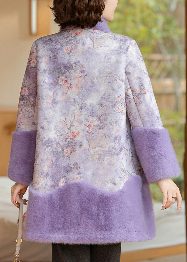 Effortlessly Elegant Coat with a Timeless Design