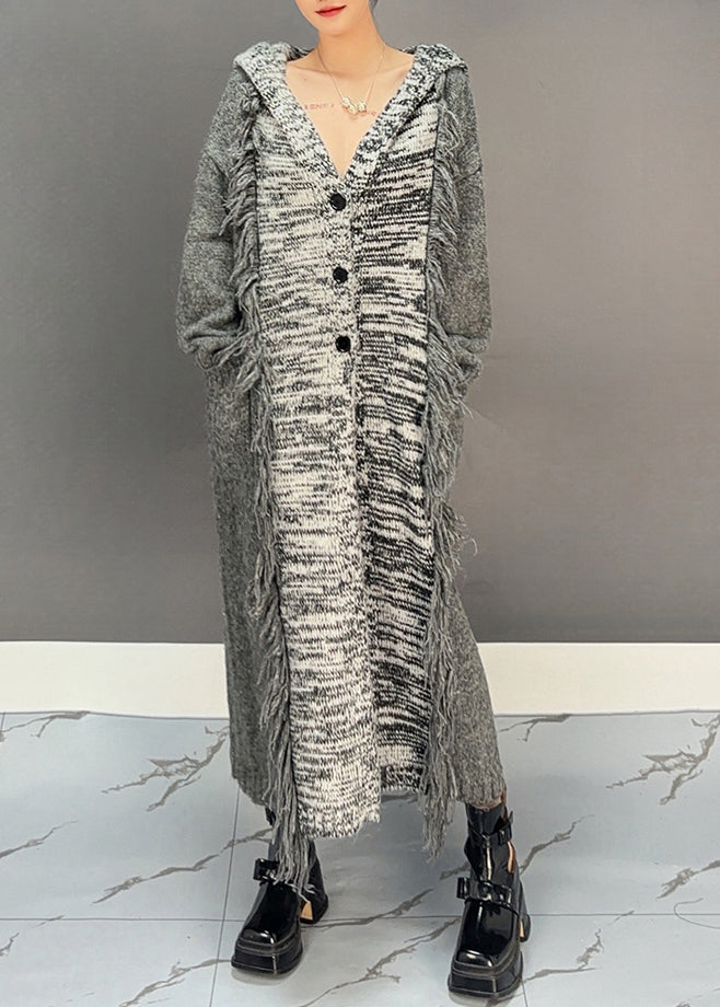 Well Tailored Cardigan with a Graceful Silhouette