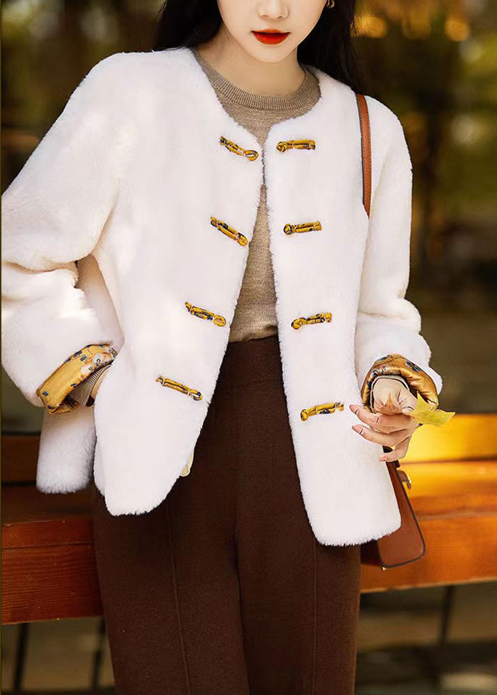 Polished Coat with an Effortless Classic Look