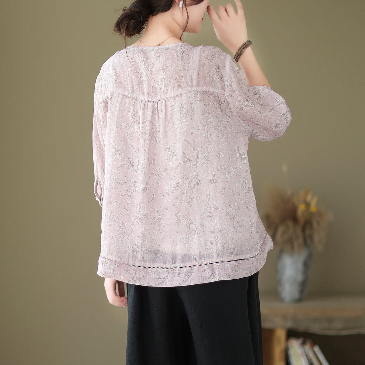 Gracefully Styled Blouse for Any Occasion