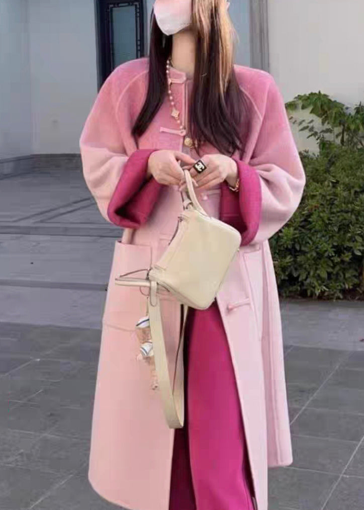 Effortlessly Elegant Coat with a Timeless Design