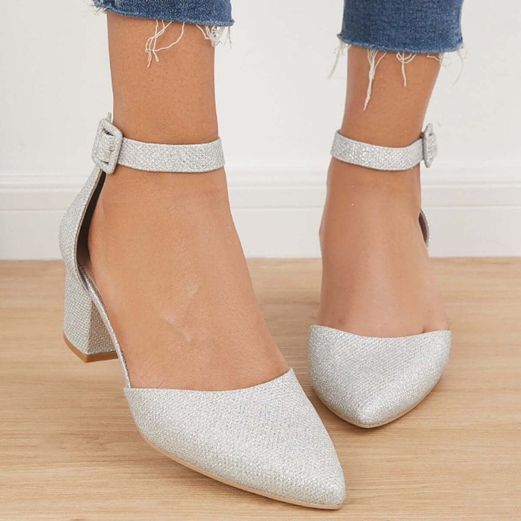 Graceful Orthopedic Pumps for Modern Look