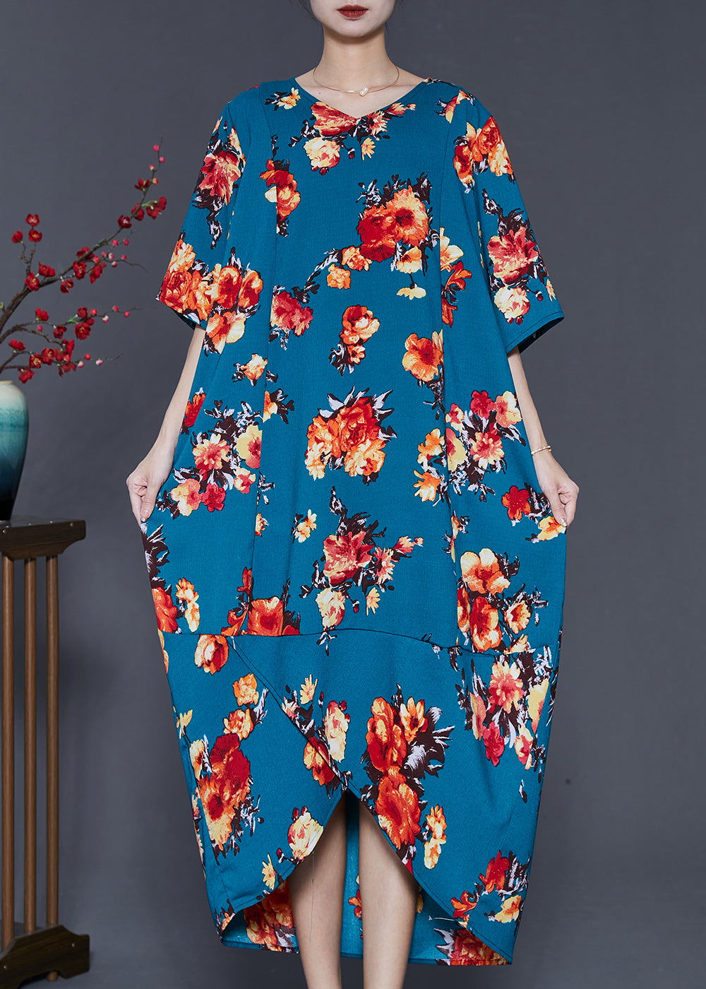 Classic Vintage Dress with a Flattering Fit