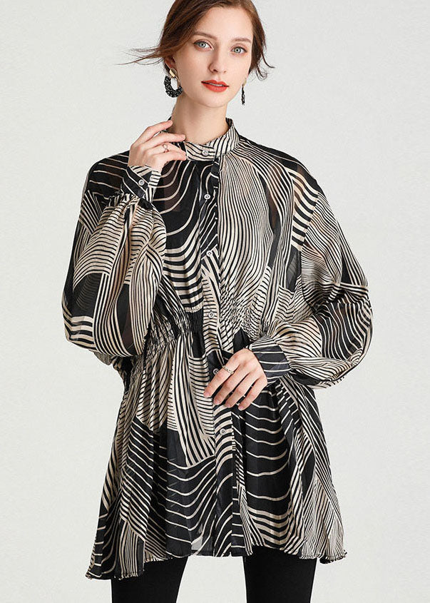 Sophisticated Blouse with a Clean Classic Look