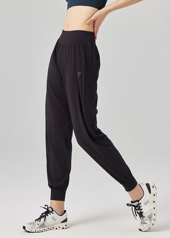 Classic Vintage Pants with a Flattering Fit