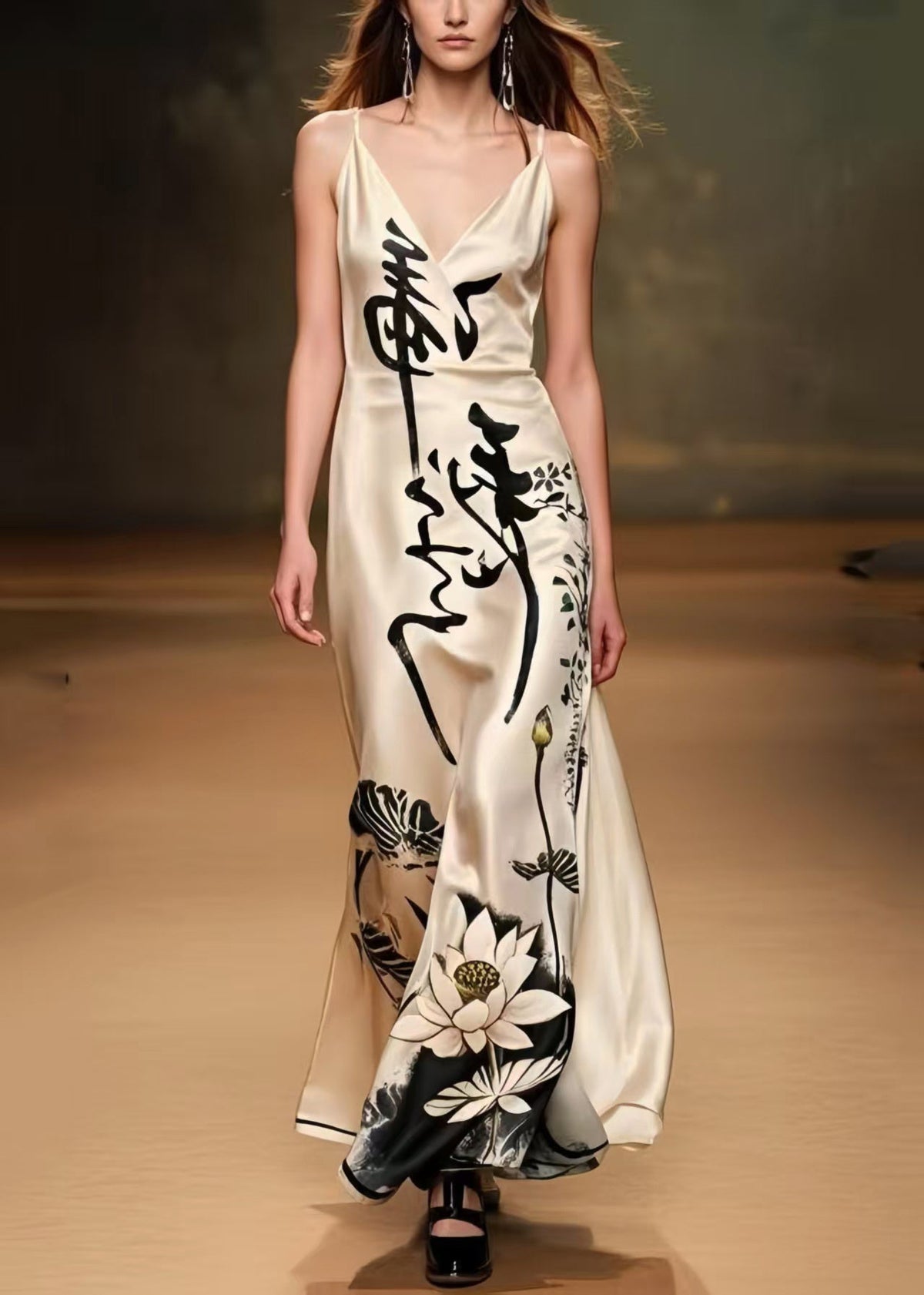 Beautifully Finished Dress in a Timeless Design