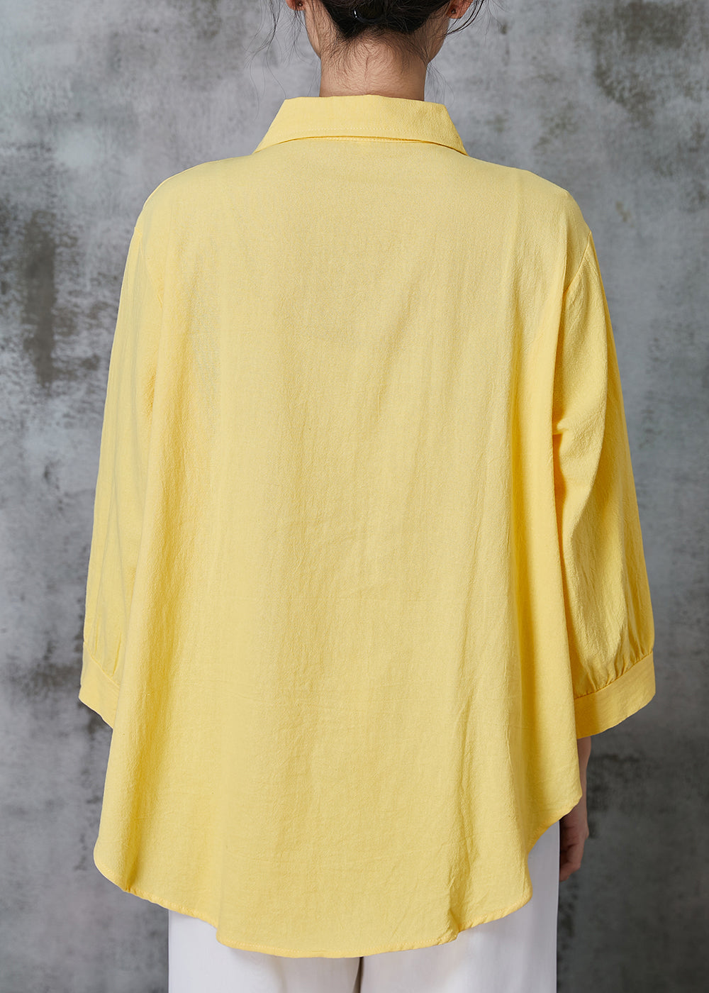 Classic Vintage Shirt with a Flattering Fit