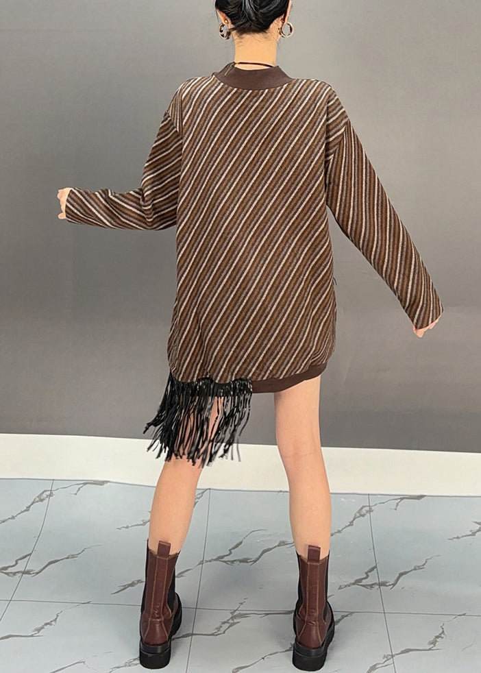 Classic Vintage Sweater with a Flattering Fit