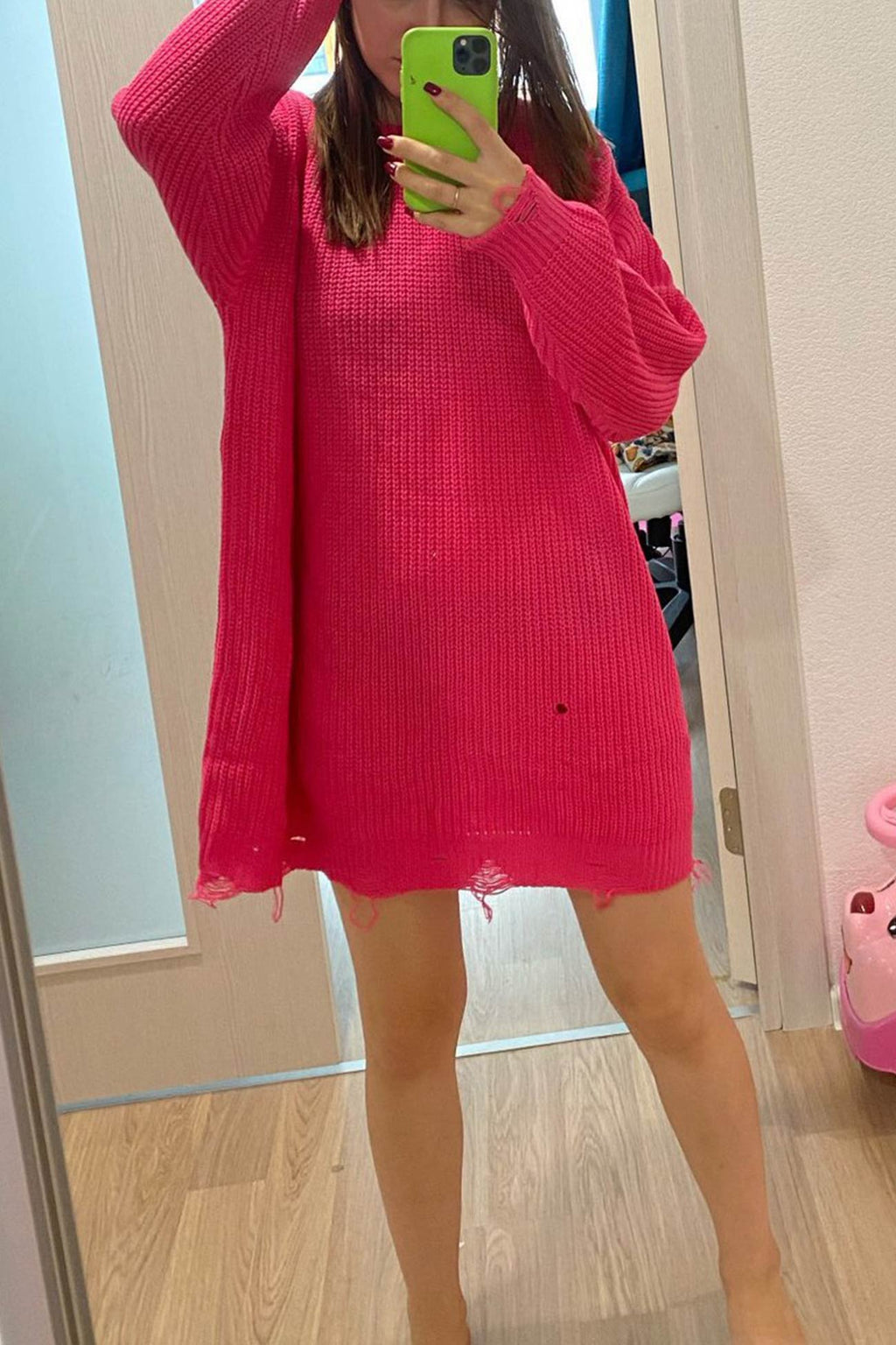 Well Tailored Sweater with a Graceful Silhouette