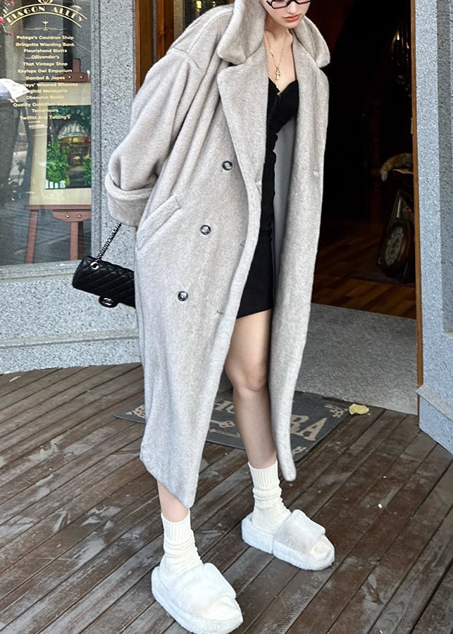 Classic Vintage Coat with a Flattering Fit