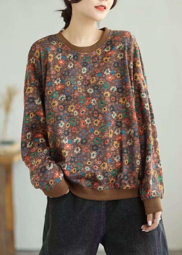 Classic Vintage Sweater with a Flattering Fit