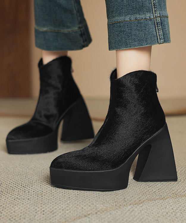 Graceful Orthopedic Boots for Modern Look