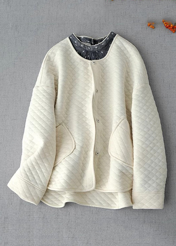 Beautifully Finished Coat in a Timeless Design
