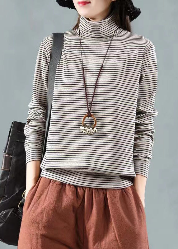Polished Top with an Effortless Classic Look
