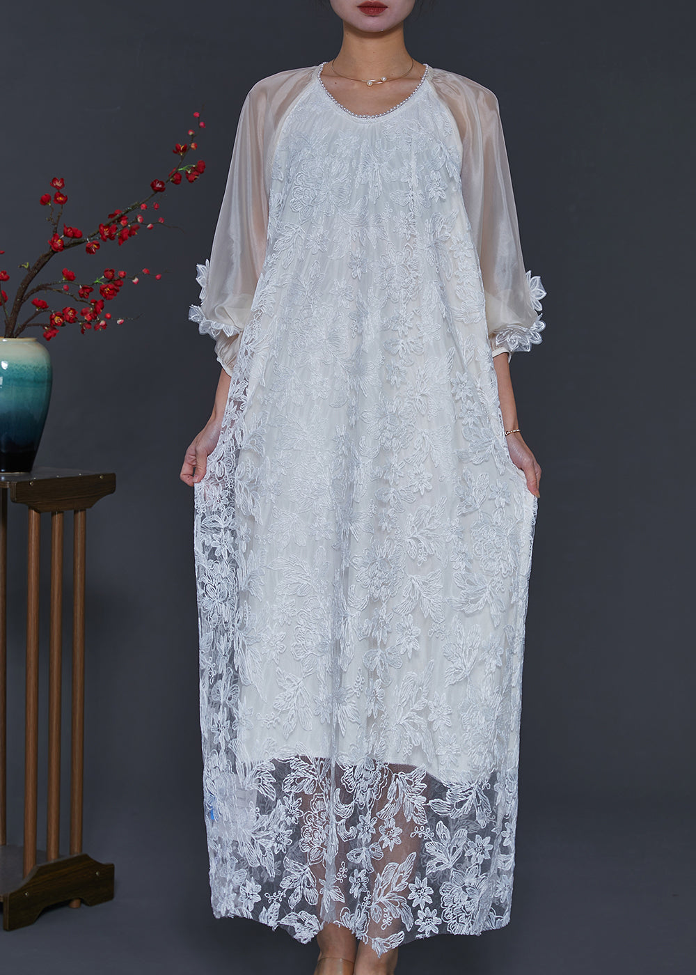 Well Tailored Dress with a Graceful Silhouette