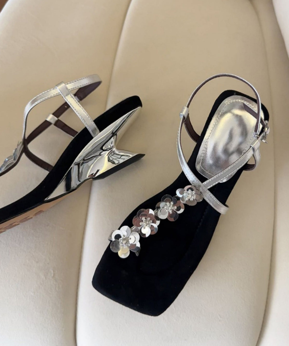Graceful Orthopedic Sandals for Modern Look