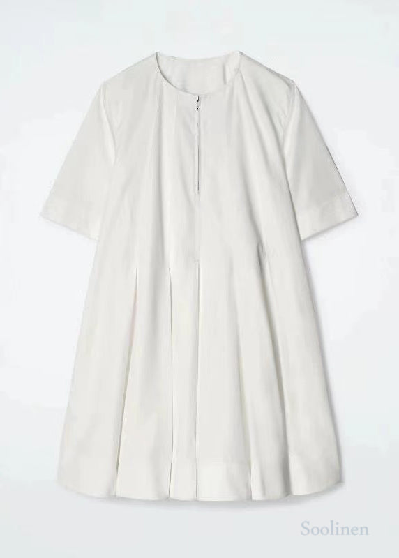 Beautifully Finished Dress in a Timeless Design