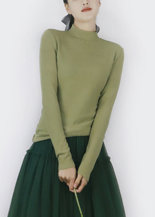 Classic Vintage Shirt with a Flattering Fit