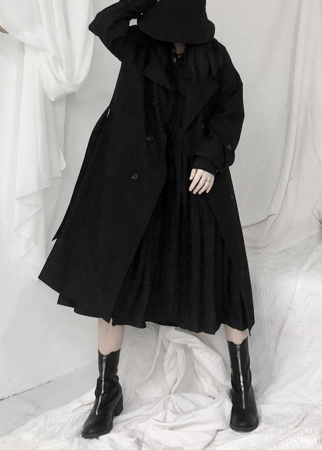 Effortlessly Elegant Coat with a Timeless Design